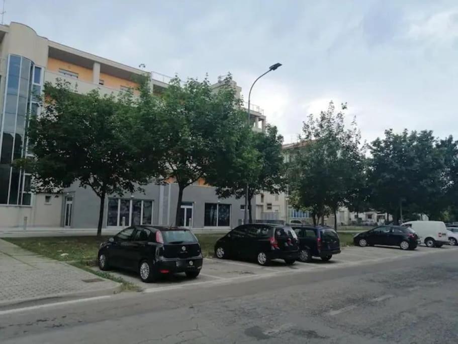 Casa Alpi 44 - Two Bedroom Flat With Huge Balcony Пескара Екстериор снимка